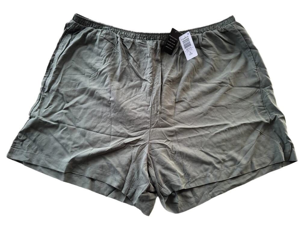 Torrid Pull On Challis Tie Waist Shorts Womens 3X 22-24 Agave Green Plus NWT
